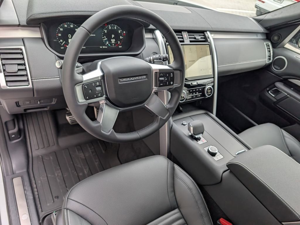 New 2026 Land Rover Discovery Gemini Edition Gemini Edition AWD