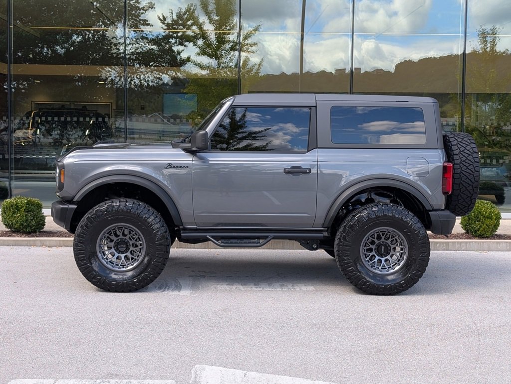 2023 Ford Bronco Base Big Bend Black Diamond Outer Banks Badlands Wildtrak photo 2