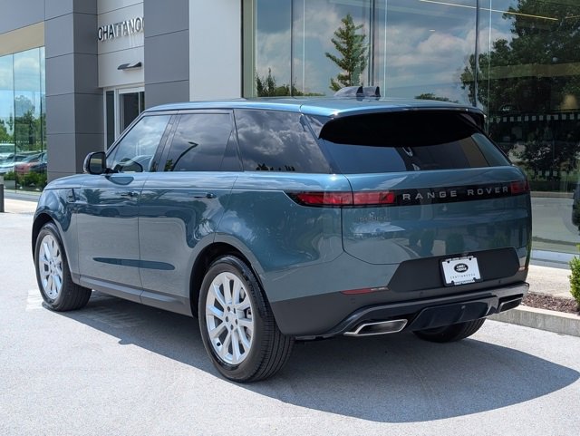 2025 Land Rover Range Rover Sport SE photo 3