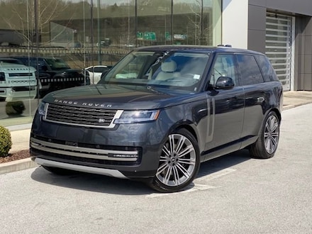 2025 Land Rover Range Rover P530 SE SUV