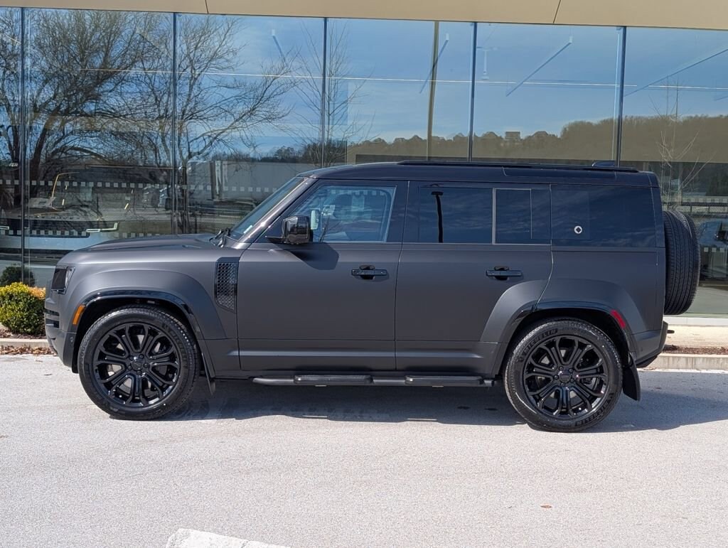 New 2026 Land Rover Defender V8