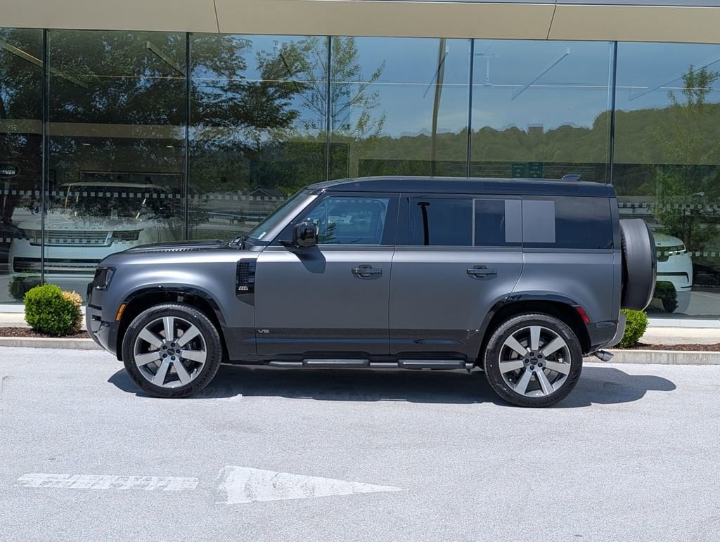 New 2026 Land Rover Defender V8 110 P525 V8