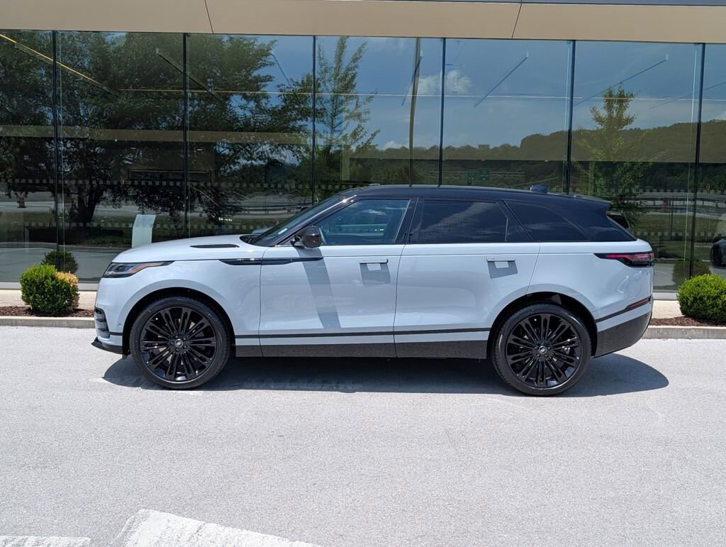 New 2026 Land Rover Range Rover Velar Dynamic SE P250 Dynamic SE *Ltd Avail*