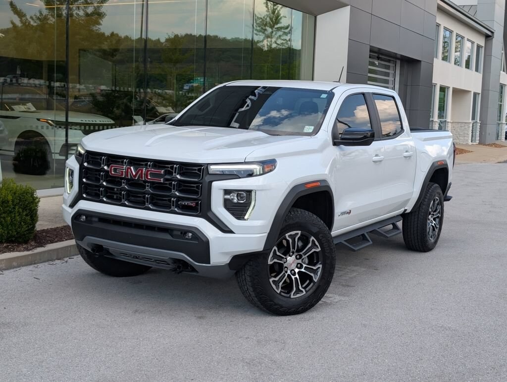 Used 2025 GMC Canyon AT4 Truck Crew Cab