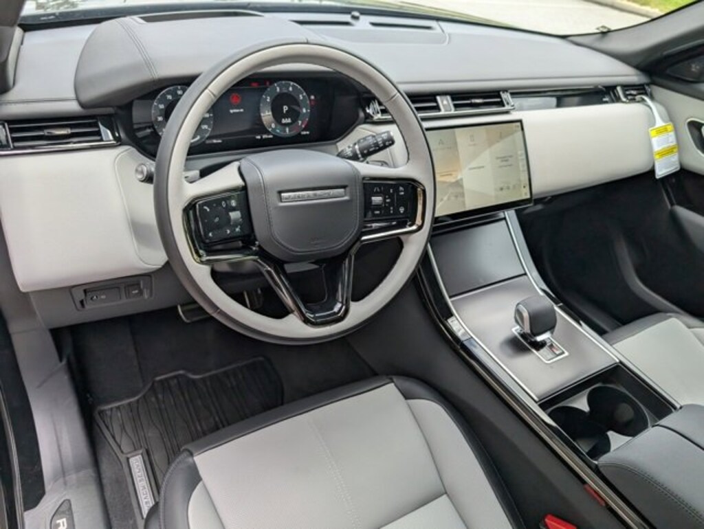 New 2026 Land Rover Range Rover Velar Dynamic SE P400 Dynamic SE