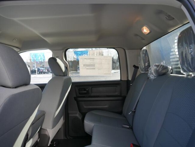 New 2018 Ram 5500 Tradesman Chassis Crew Cab 4x4 173 4 Wb For In Lake Elmo Mn Near St Paul Minneapolis Roseville Vin