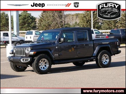 Featured New 2021 Jeep Gladiator OVERLAND 4X4 Crew Cab for Sale near Minneapolis