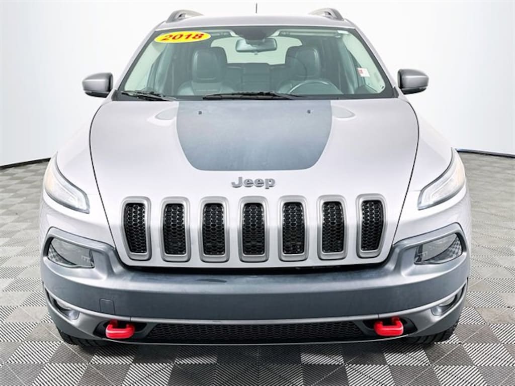 Used 2018 Jeep Cherokee Trailhawk SUV