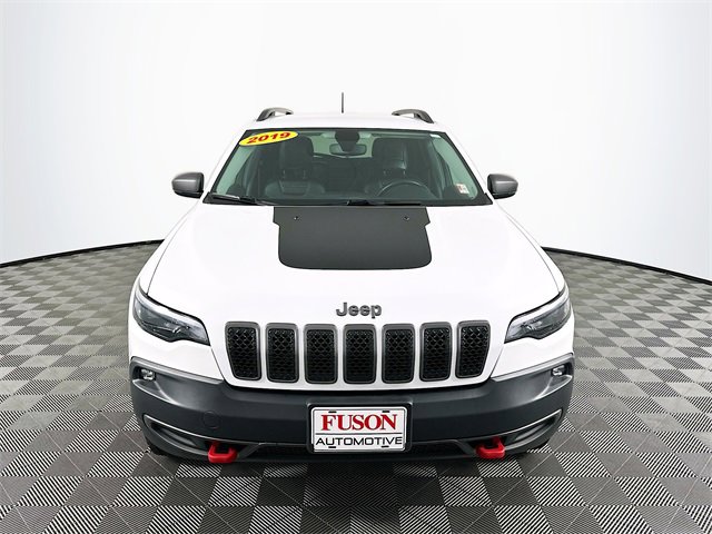 Used 2019 Jeep Cherokee Trailhawk with VIN 1C4PJMBX2KD227554 for sale in Terre Haute, IN