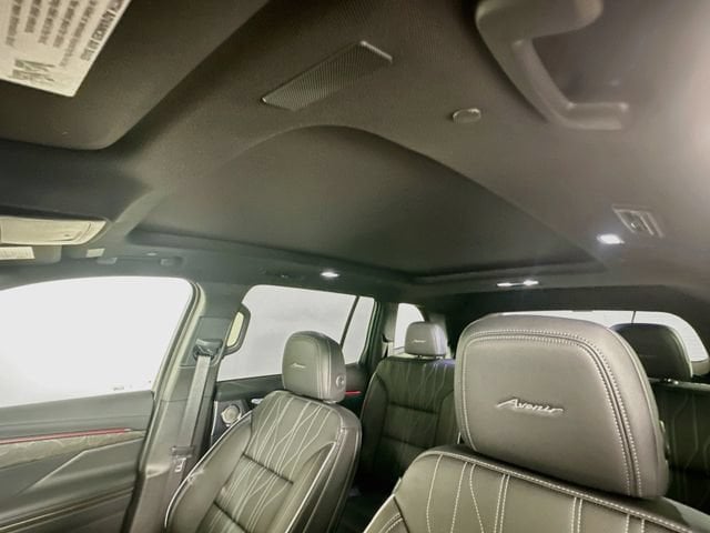 2026 Buick Enclave Avenir - Photo 10