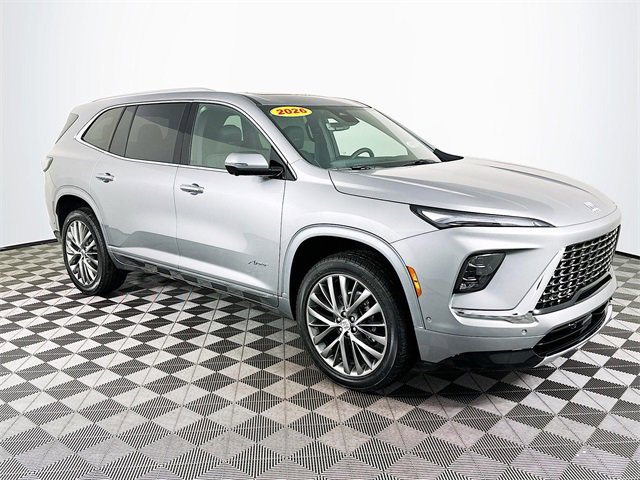 2026 Buick Enclave Avenir's photo