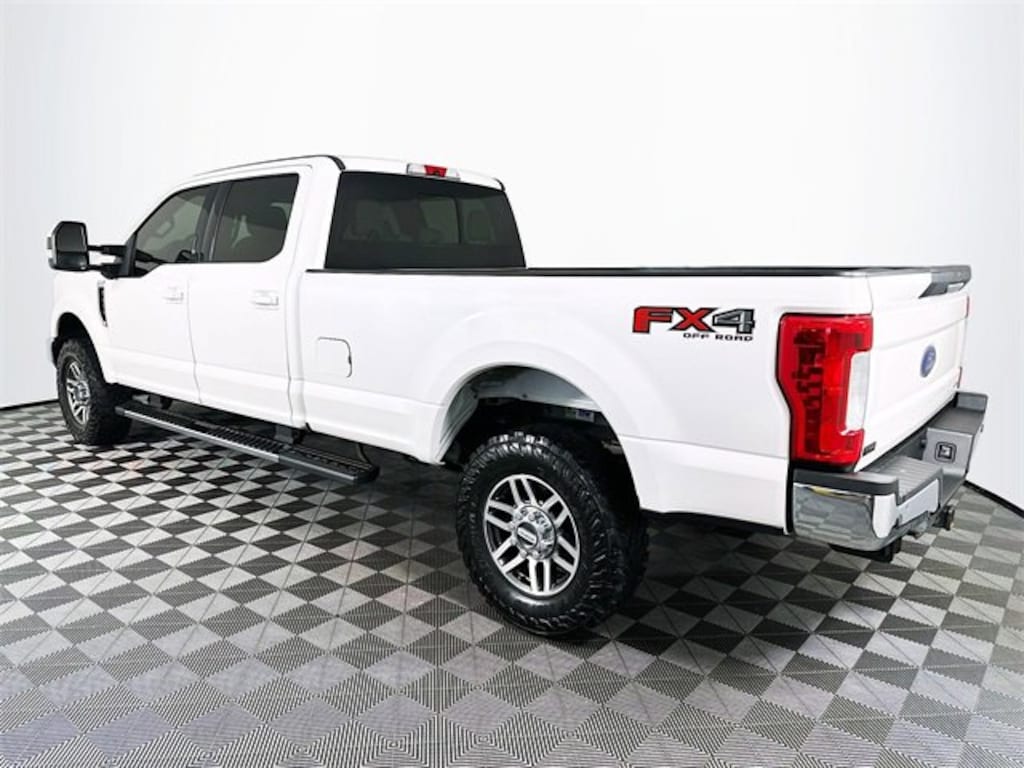 Used 2017 Ford Super Duty F-350 SRW Platinum Truck Crew Cab