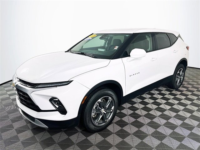 2023 Chevrolet Blazer 2LT photo 3