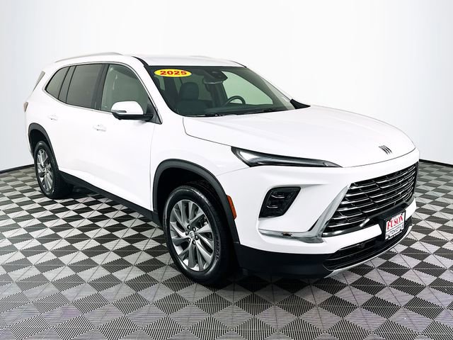 2025 Buick Enclave Preferred AWD's photo