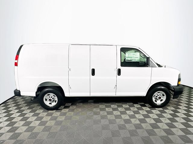2025 GMC Savana Cargo Work Van - Photo 8