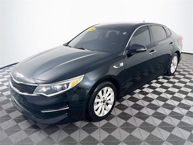 2016 Kia Optima LX photo 2