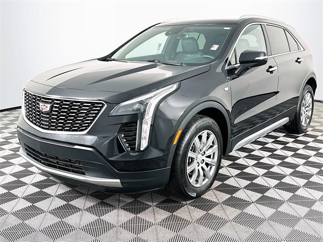 2023 Cadillac XT4 Premium Luxury photo 3