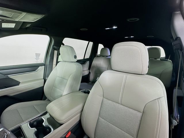 2026 GMC Acadia Elevation - Photo 11