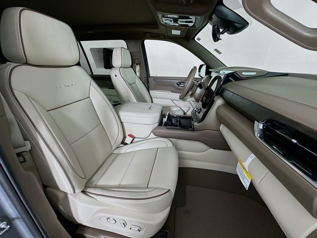 2026 GMC Yukon XL Denali - Photo 16