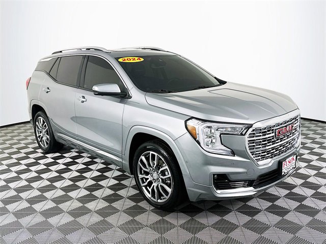 2024 GMC Terrain Denali's photo
