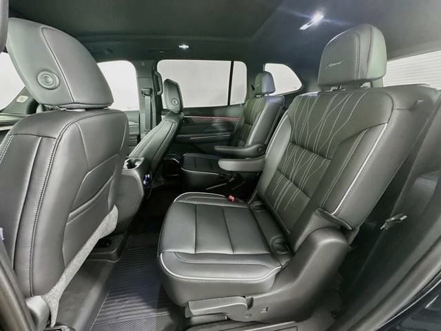 2026 Buick Enclave Avenir - Photo 12