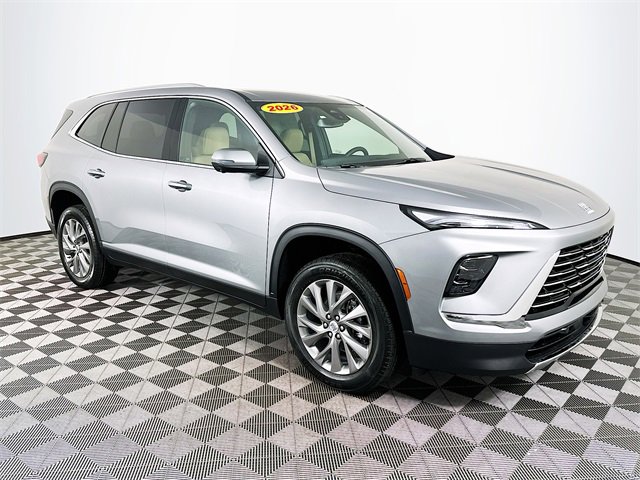 2026 Buick Enclave Preferred's photo