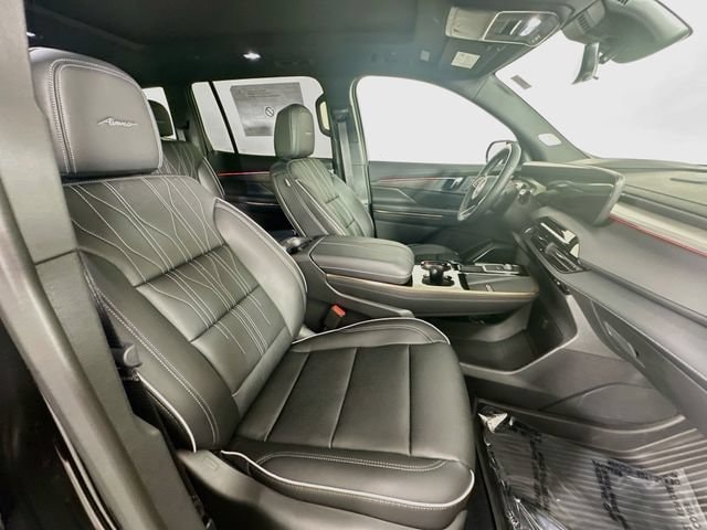 2026 Buick Enclave Avenir - Photo 17