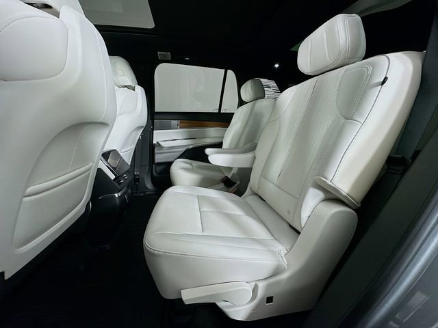 2026 Cadillac VISTIQ Luxury - Photo 11