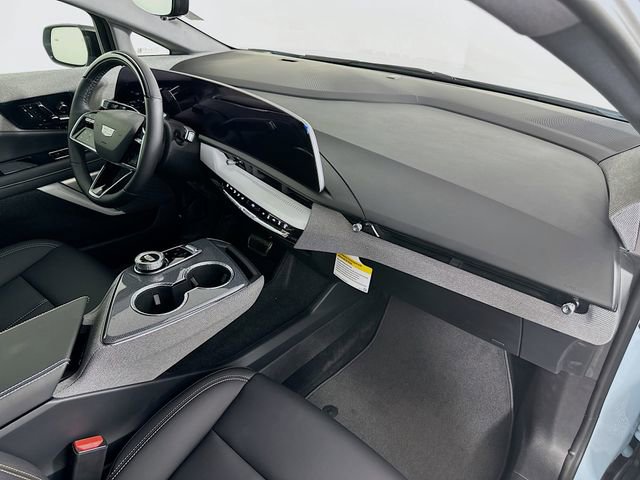 2025 Cadillac OPTIQ Sport 1 - Photo 18