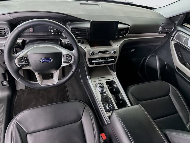 2023 Ford Explorer XLT - Photo 13