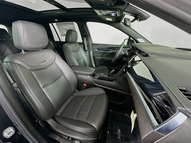 2025 Cadillac XT6 Premium Luxury - Photo 18