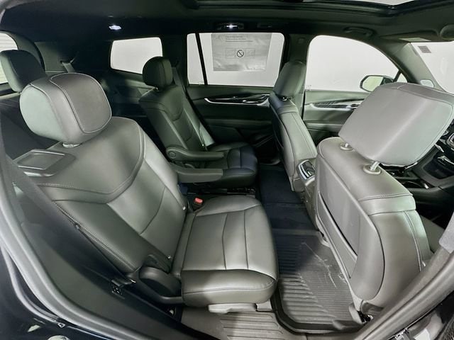 2025 Cadillac XT6 Premium Luxury - Photo 17