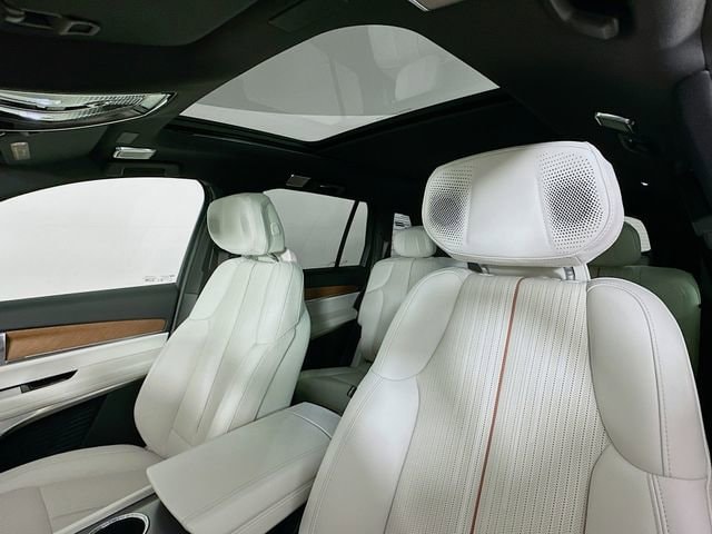 2026 Cadillac VISTIQ Luxury - Photo 10