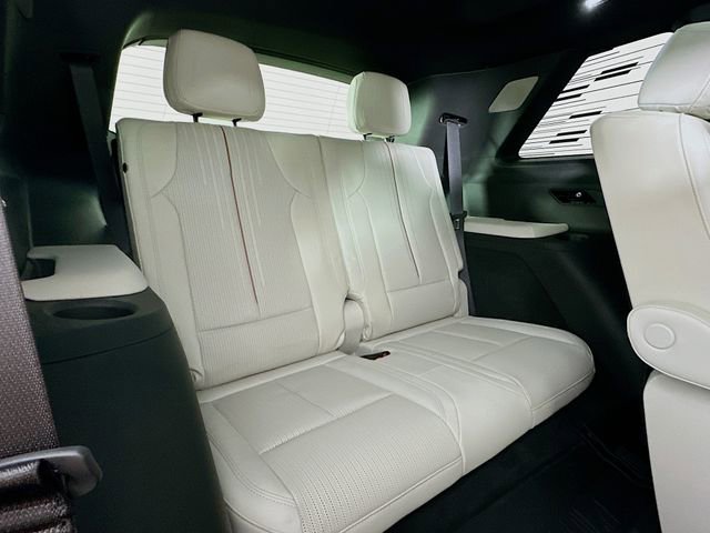 2026 Cadillac VISTIQ Luxury - Photo 15