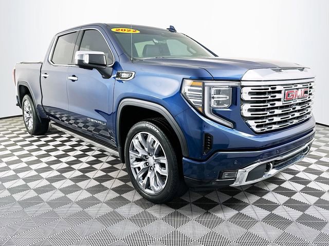 2022 GMC Sierra 4WD Crew Cab Short Box Denali's photo