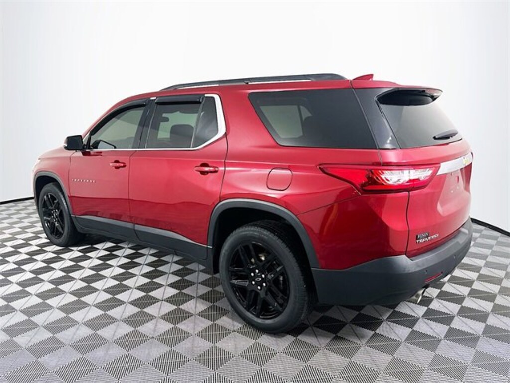 Used 2021 Chevrolet Traverse LT Cloth SUV