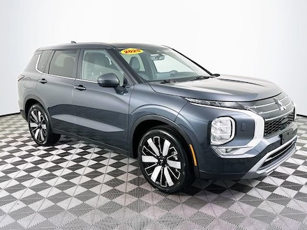 2025 Mitsubishi Outlander SE SUV