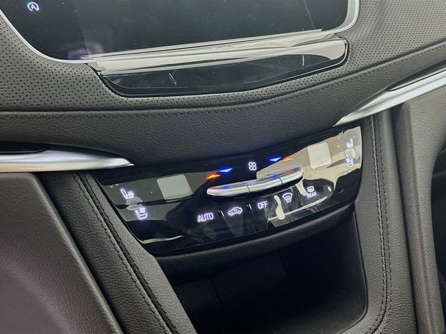 2025 Cadillac XT5 Premium Luxury - Photo 11