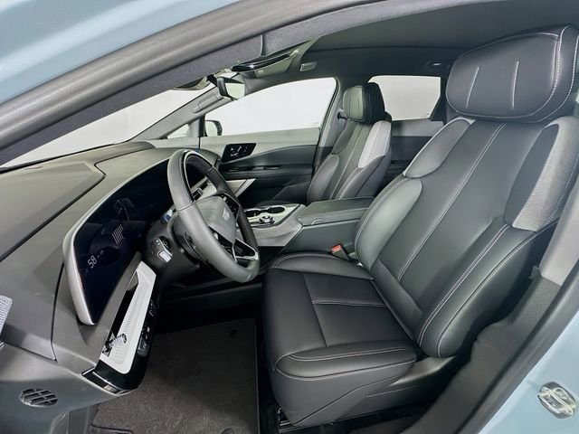 2025 Cadillac OPTIQ Sport 1 - Photo 8