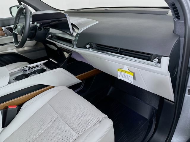 2026 Cadillac VISTIQ Luxury - Photo 18