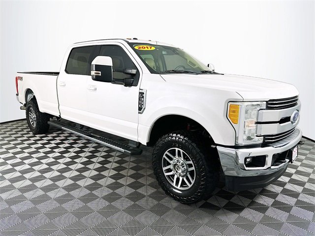 2017 Ford F-350 Super Duty Platinum's photo