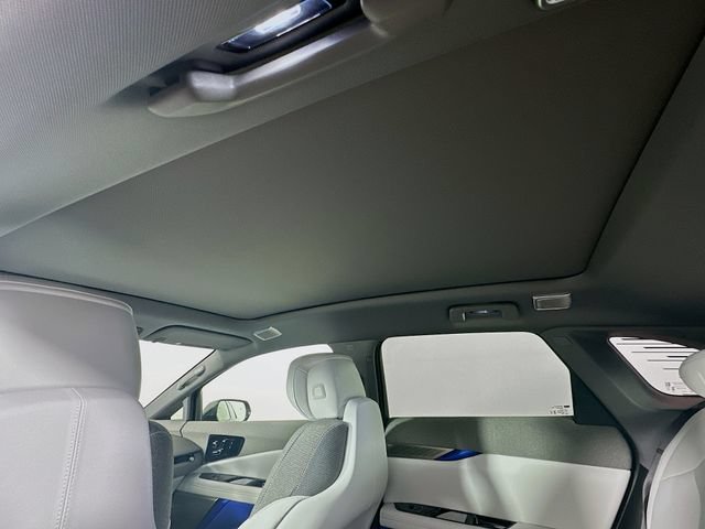 2026 Cadillac OPTIQ Luxury - Photo 10