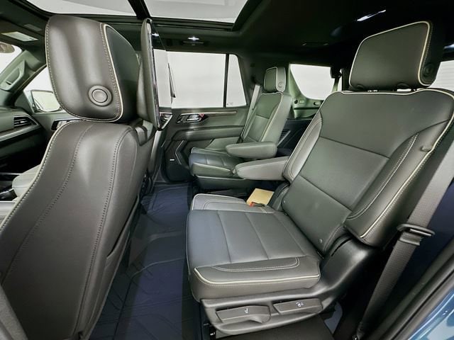 2025 Chevrolet Tahoe Premier - Photo 12