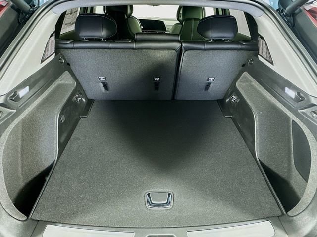 2025 Cadillac OPTIQ Sport 1 - Photo 15