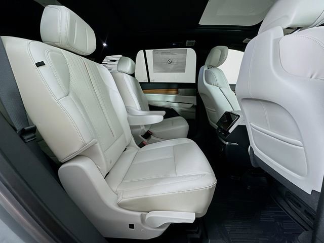 2026 Cadillac VISTIQ Luxury - Photo 16