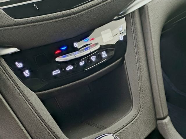 2025 Cadillac XT5 Premium Luxury - Photo 11