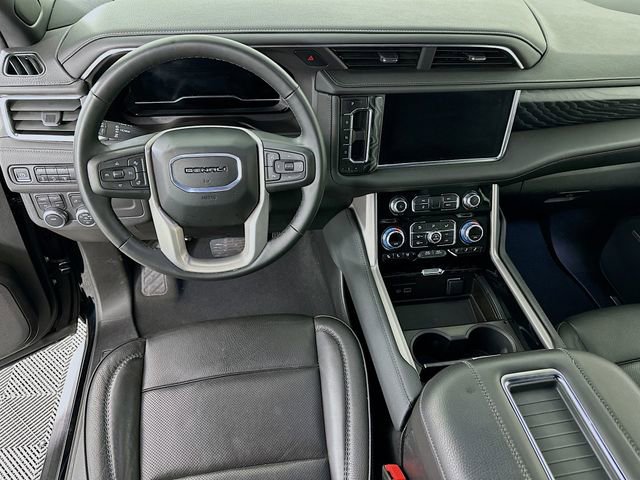 2024 GMC Yukon Denali - Photo 12