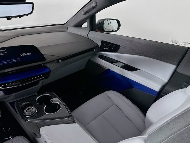 2026 Cadillac OPTIQ Luxury - Photo 15