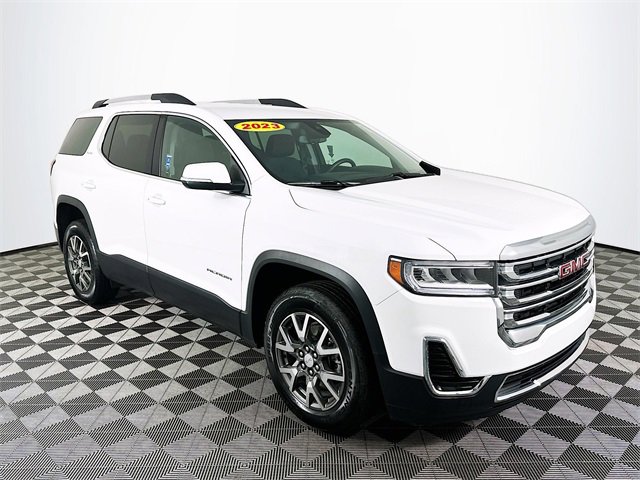 2023 GMC Acadia SLE's photo