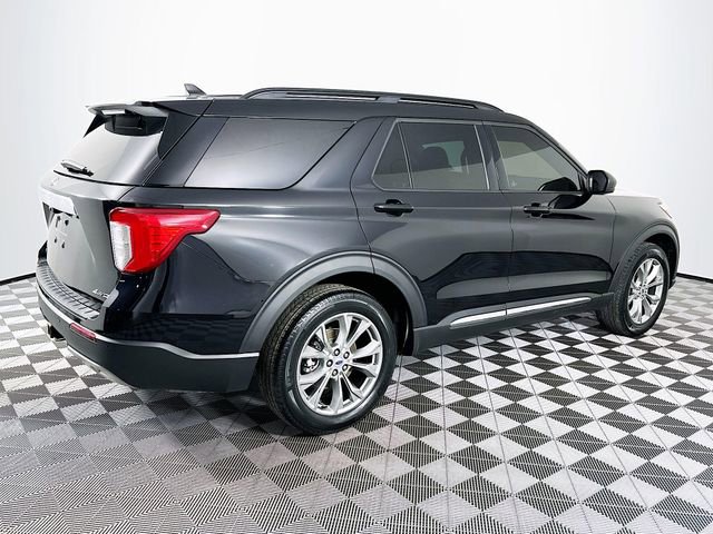 2023 Ford Explorer XLT - Photo 6
